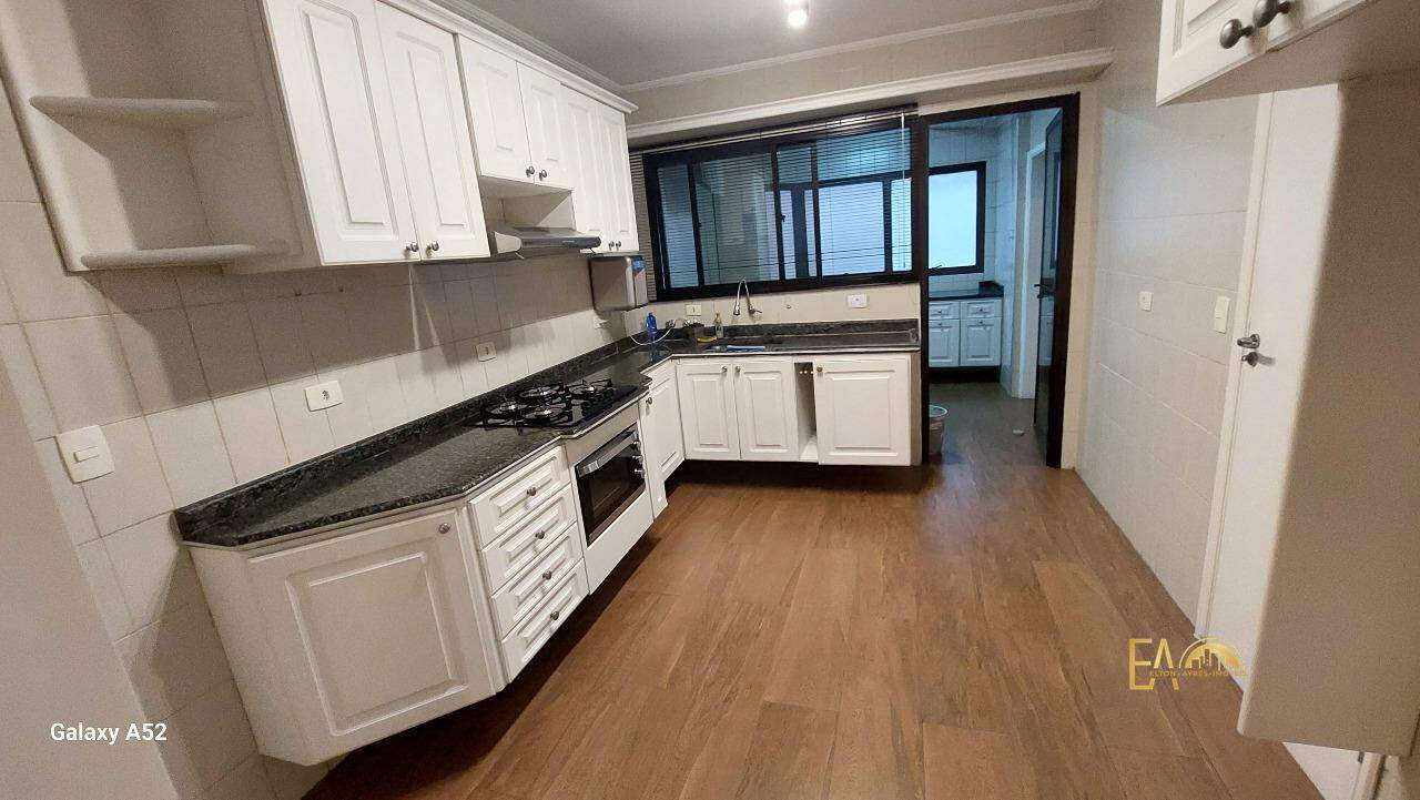 Apartamento à venda no Ponta da Praia: 