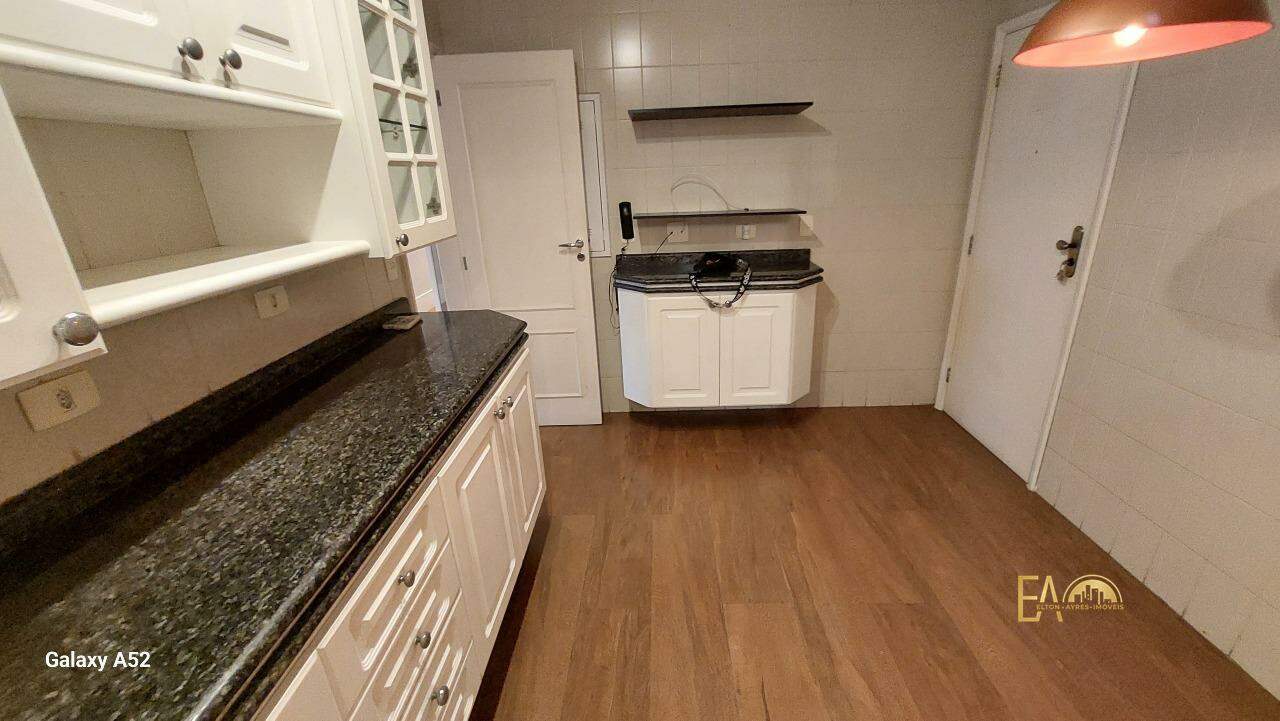 Apartamento à venda no Ponta da Praia: 