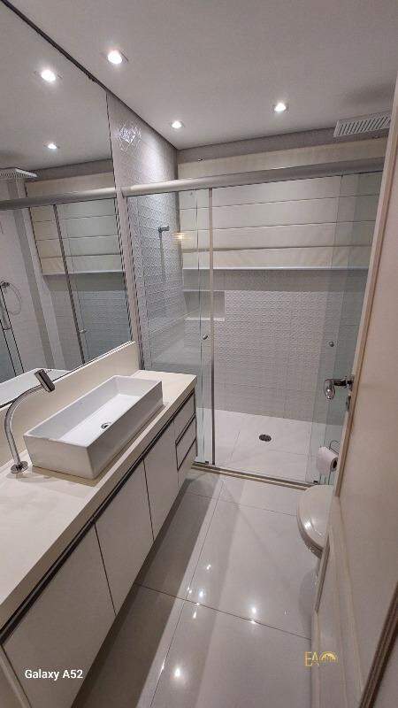 Apartamento à venda no Ponta da Praia: 