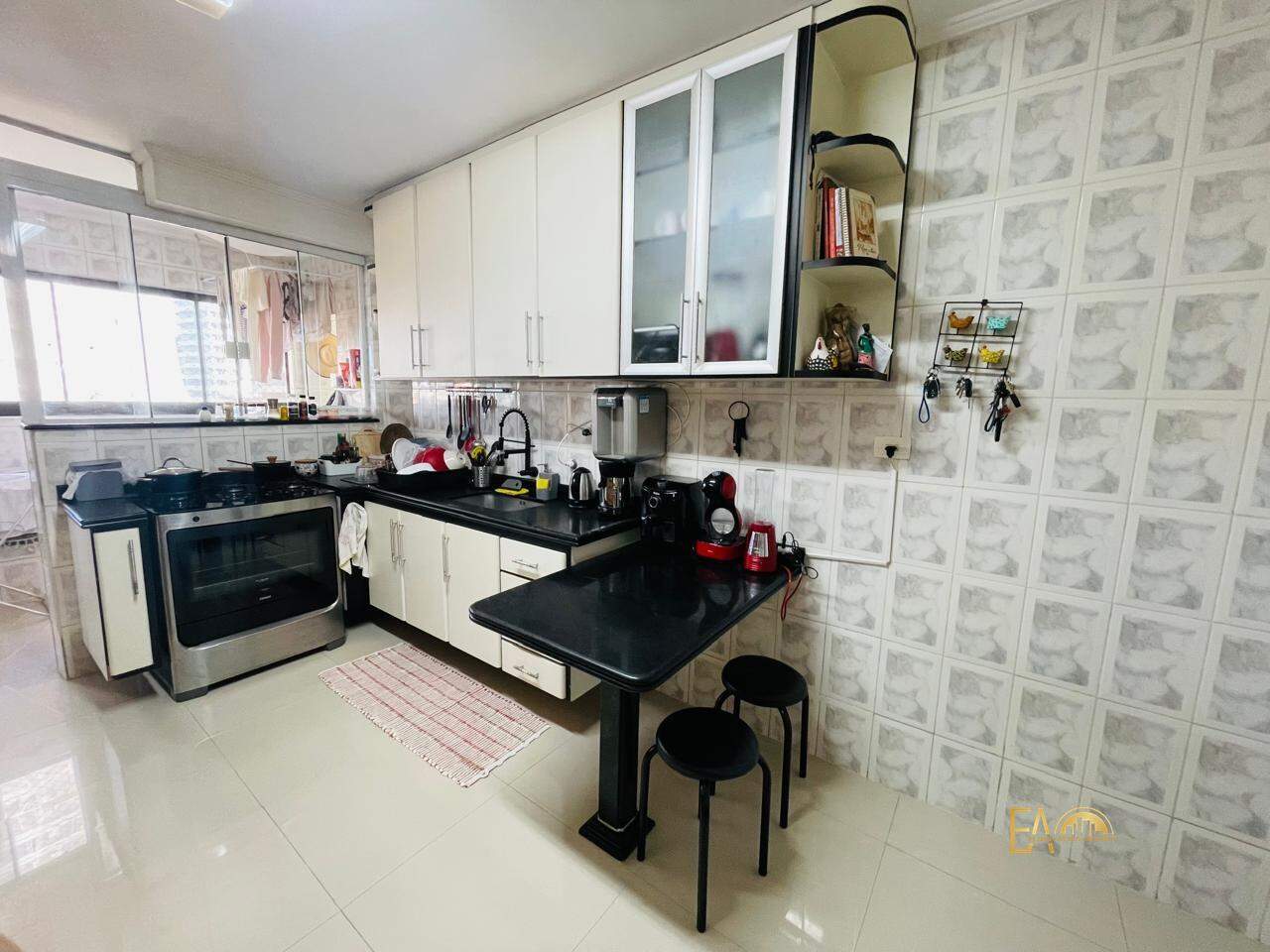 Apartamento à venda no Ponta da Praia: 