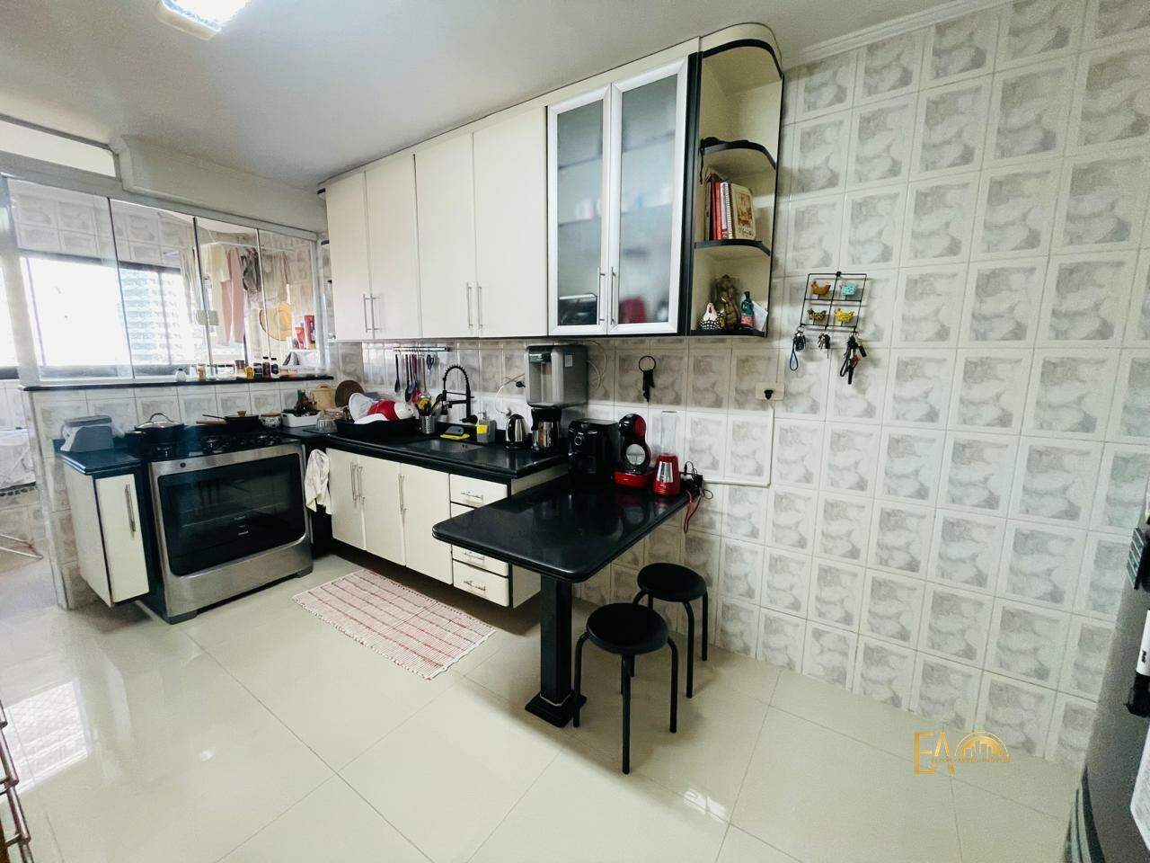 Apartamento à venda no Ponta da Praia: 