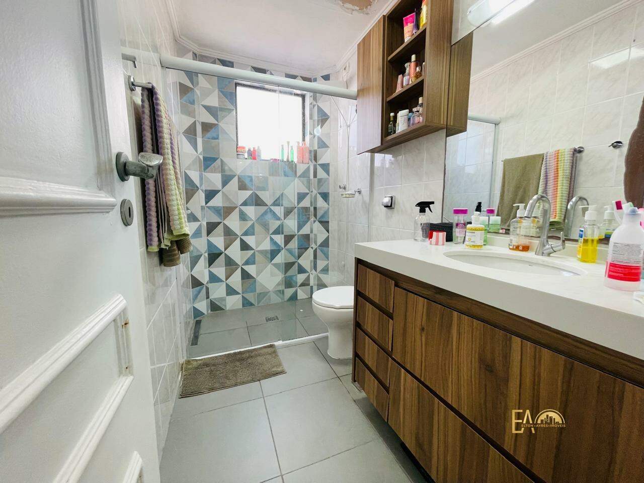 Apartamento à venda no Ponta da Praia: 