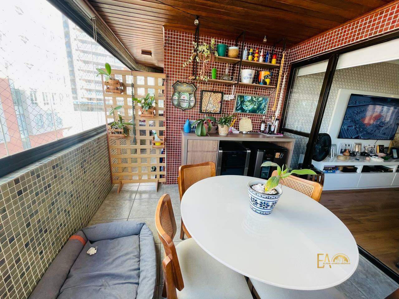 Apartamento à venda no Ponta da Praia: 