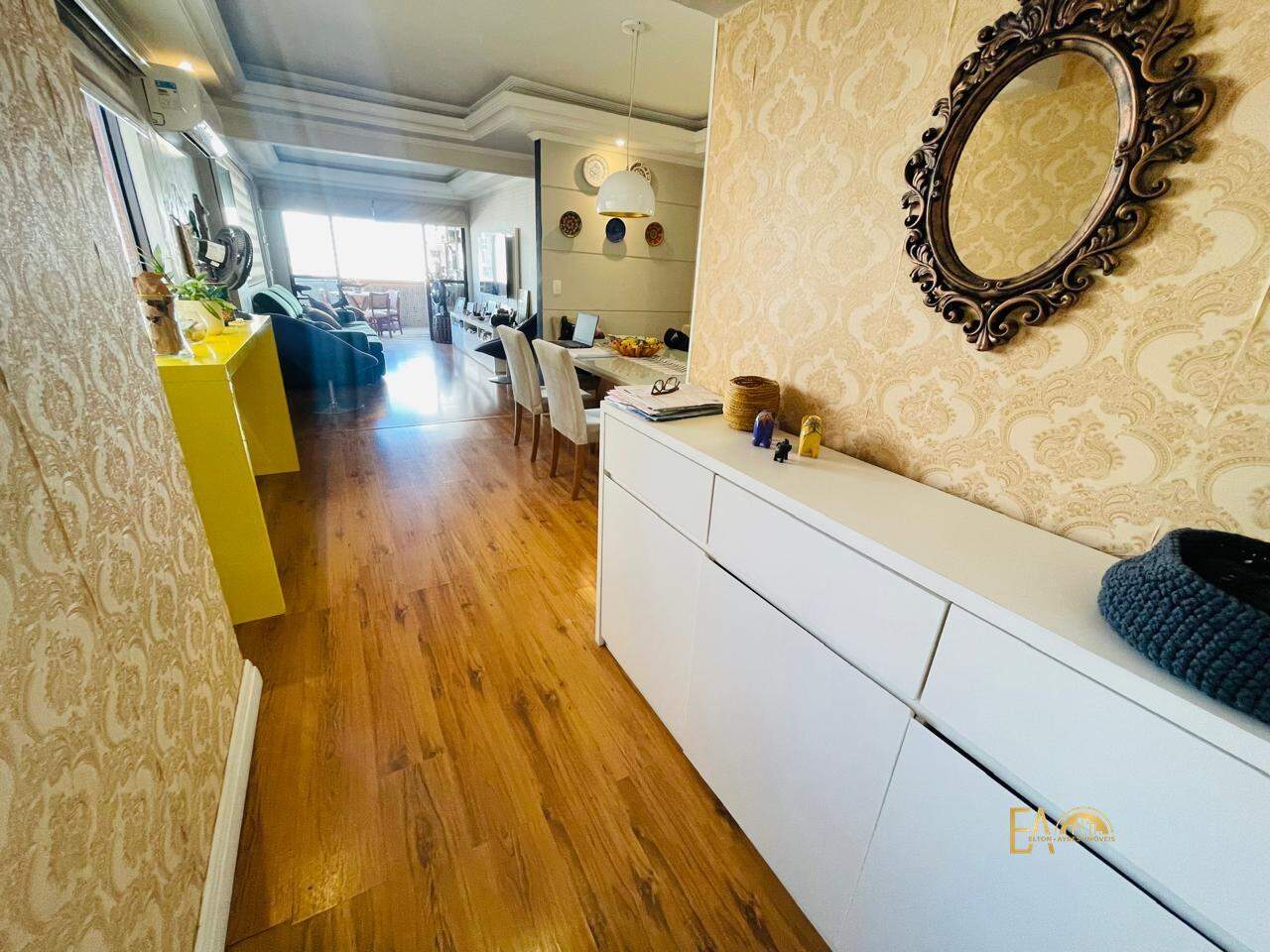 Apartamento à venda no Ponta da Praia: 