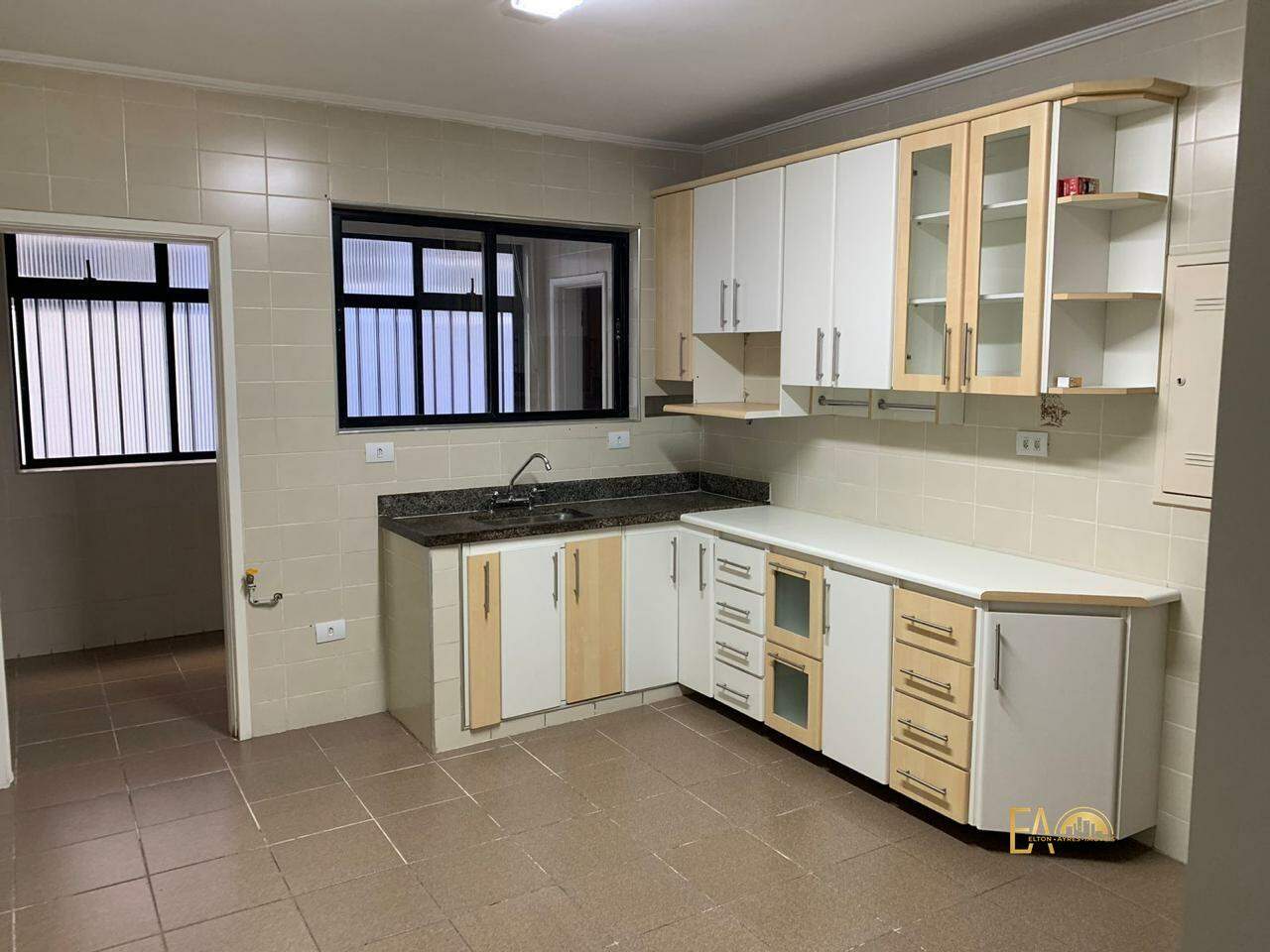 Apartamento à venda no Ponta da Praia: 