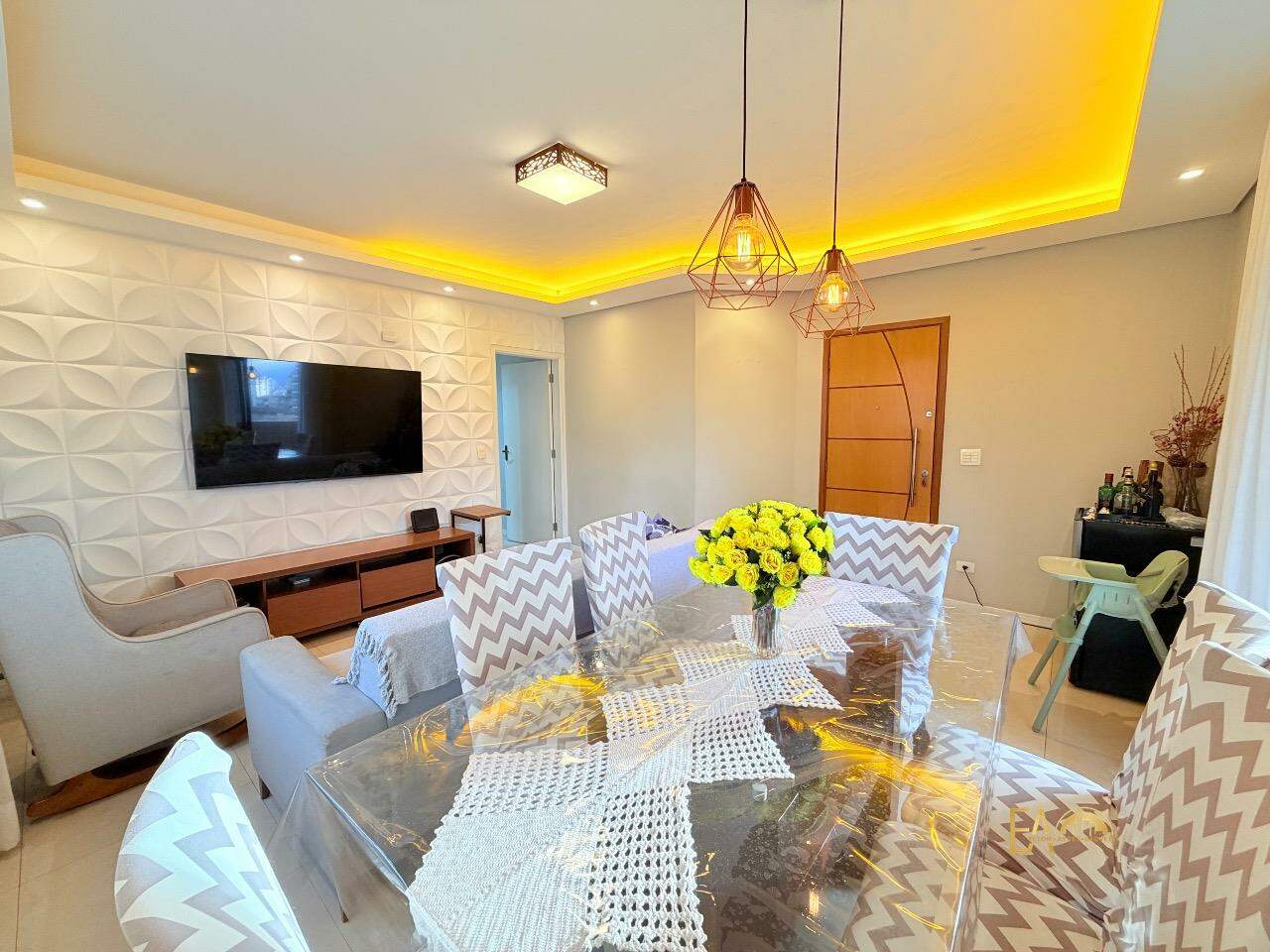 Apartamento à venda no Ponta da Praia: 