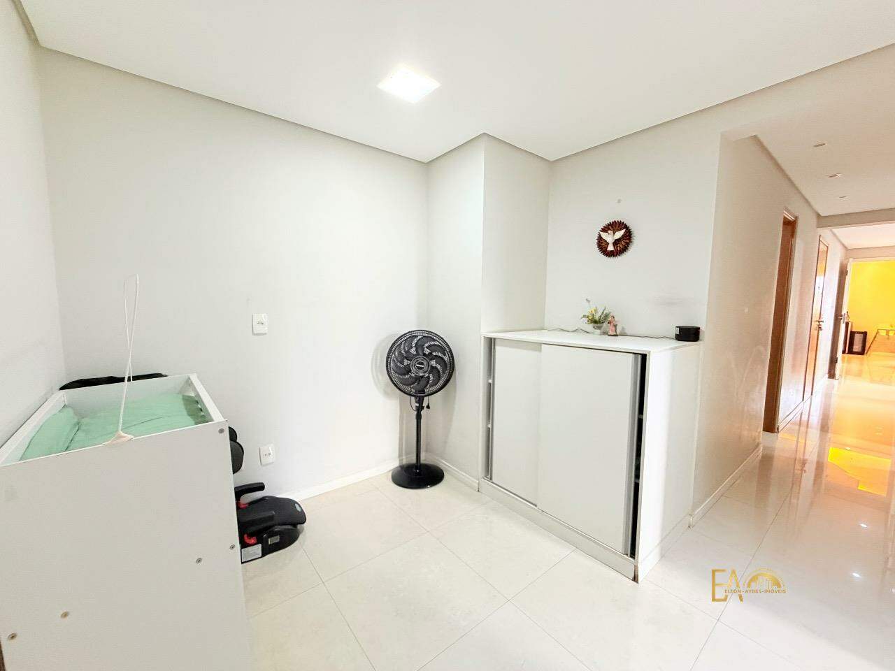Apartamento à venda no Ponta da Praia: 