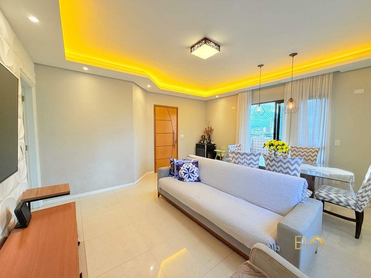 Apartamento à venda no Ponta da Praia: 
