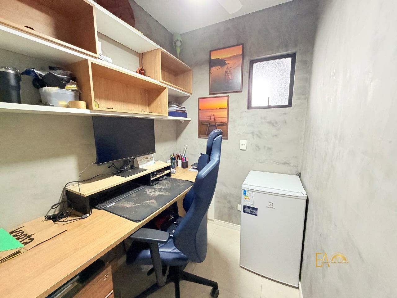 Apartamento à venda no Ponta da Praia: 