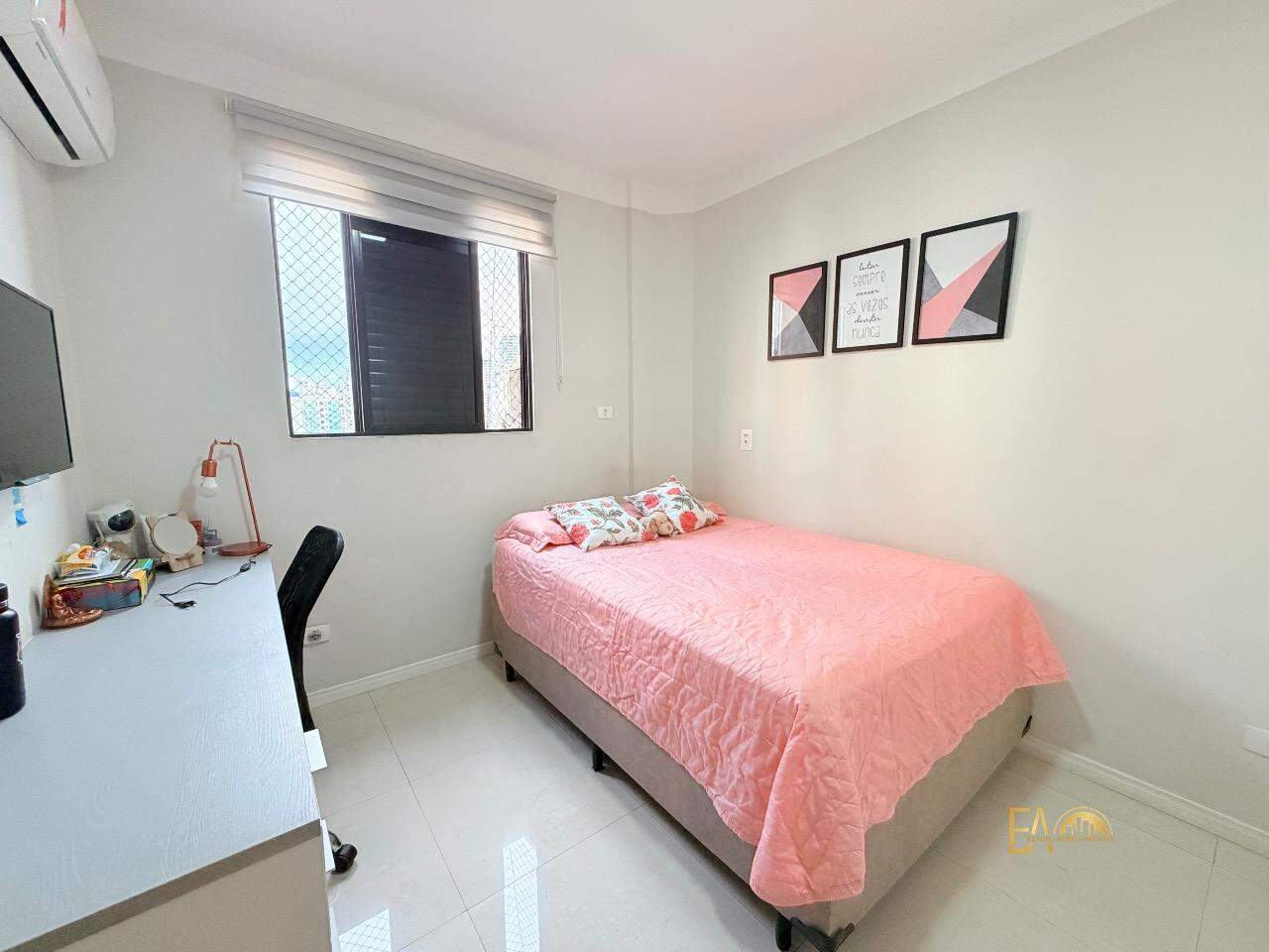 Apartamento à venda no Ponta da Praia: 