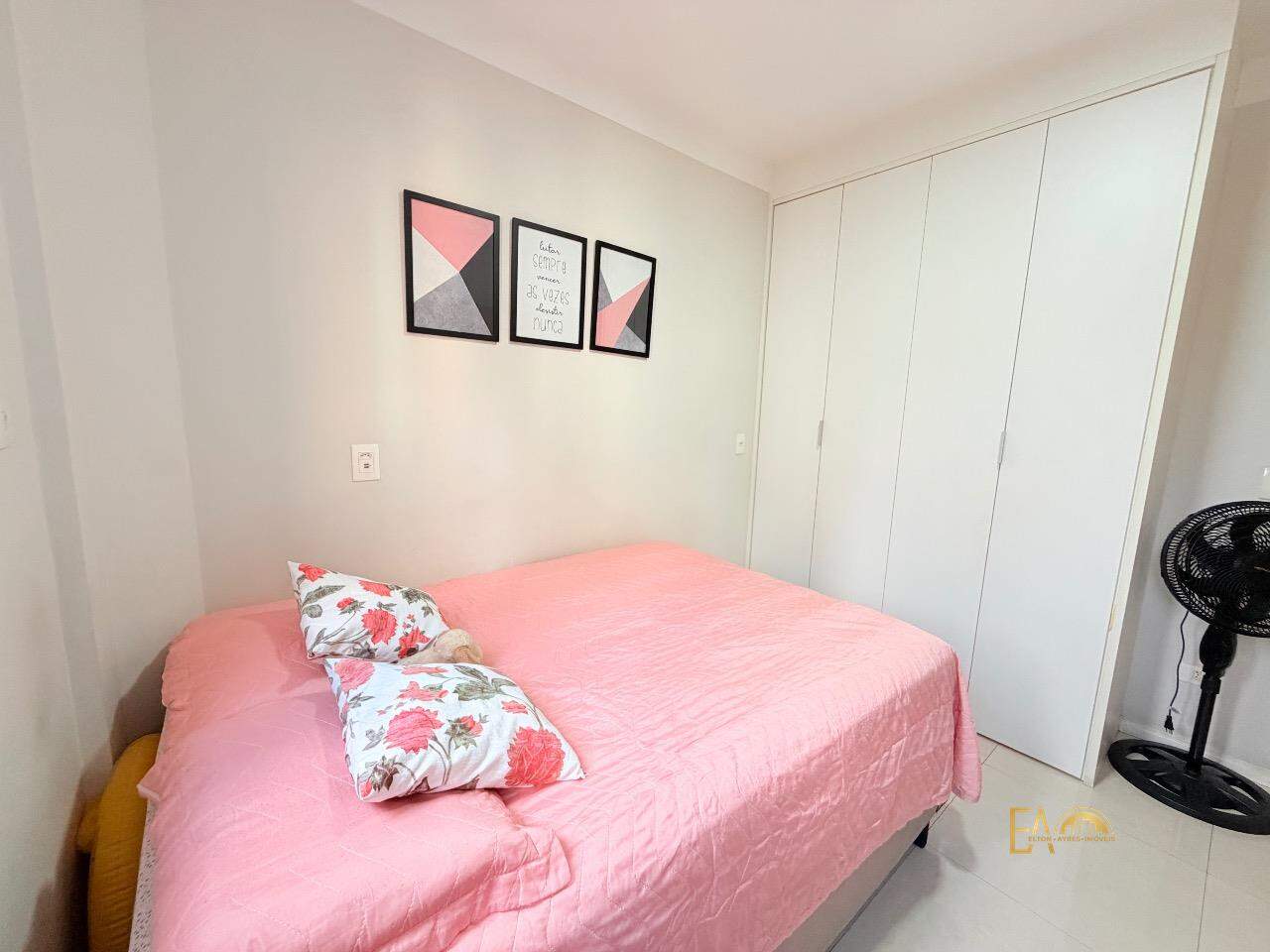 Apartamento à venda no Ponta da Praia: 
