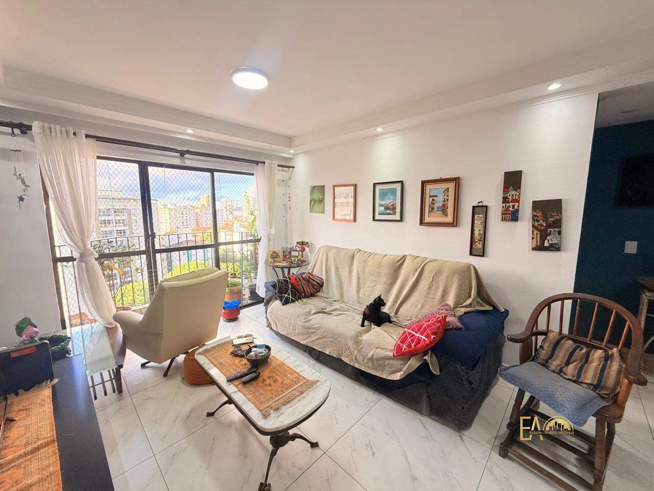 Apartamento à venda no Embaré: 