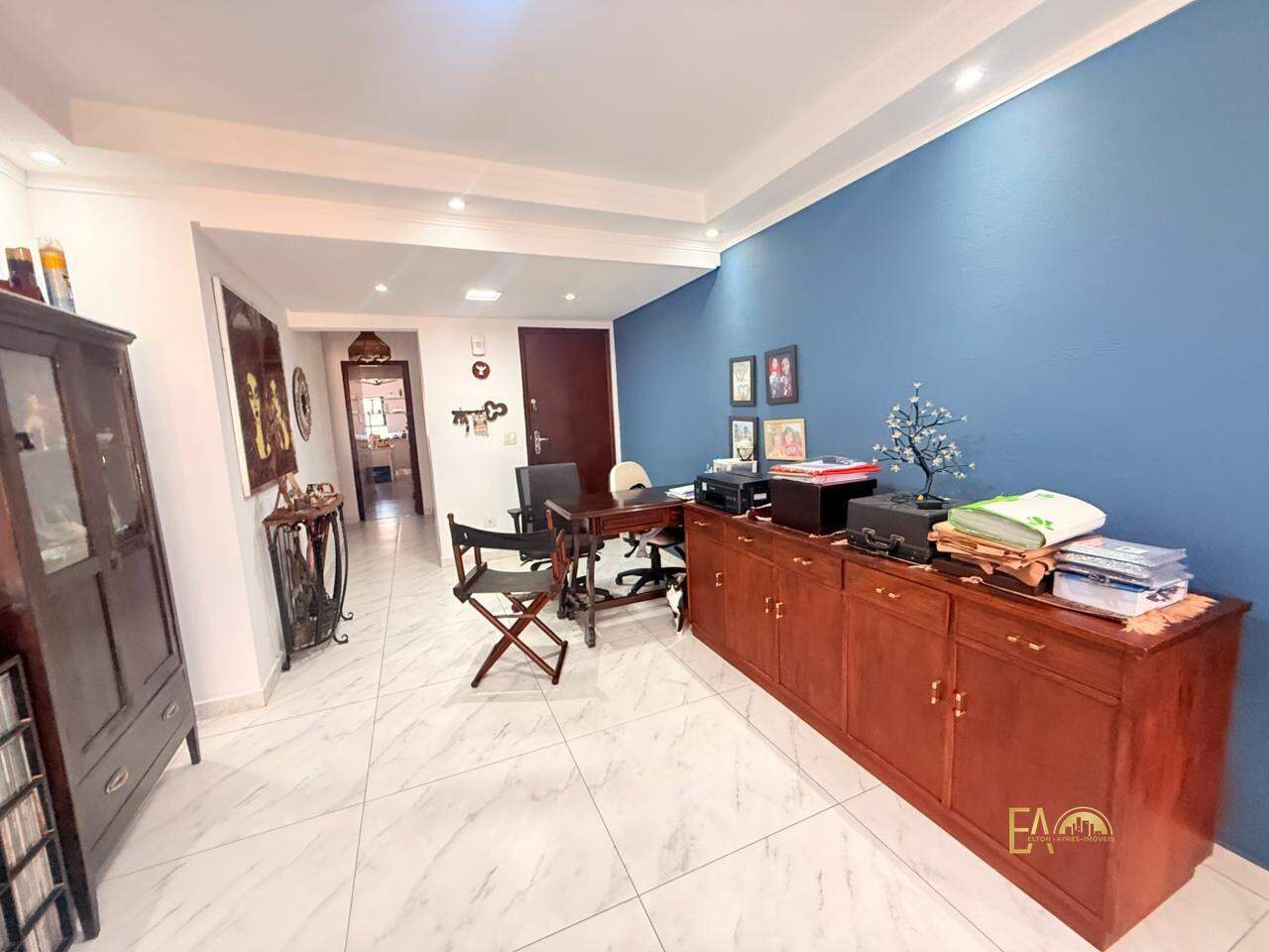 Apartamento à venda no Embaré: 