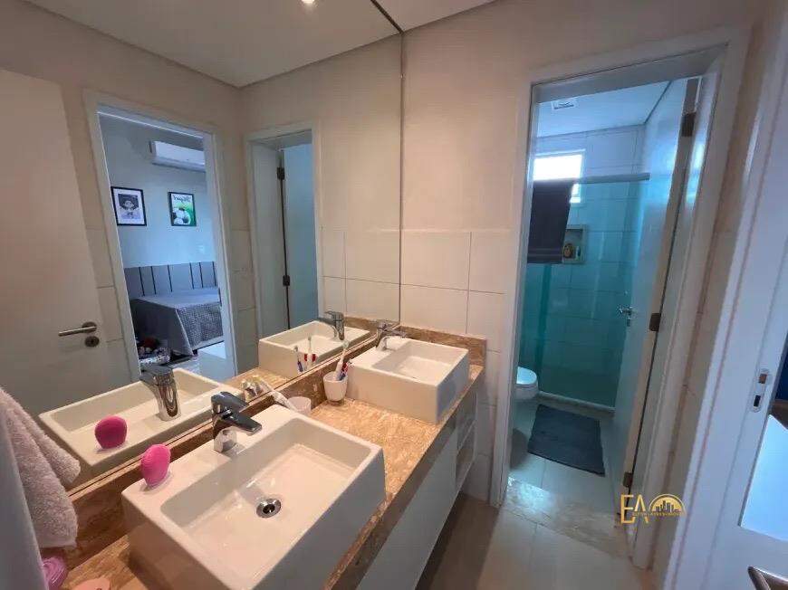 Apartamento à venda no Embaré: 