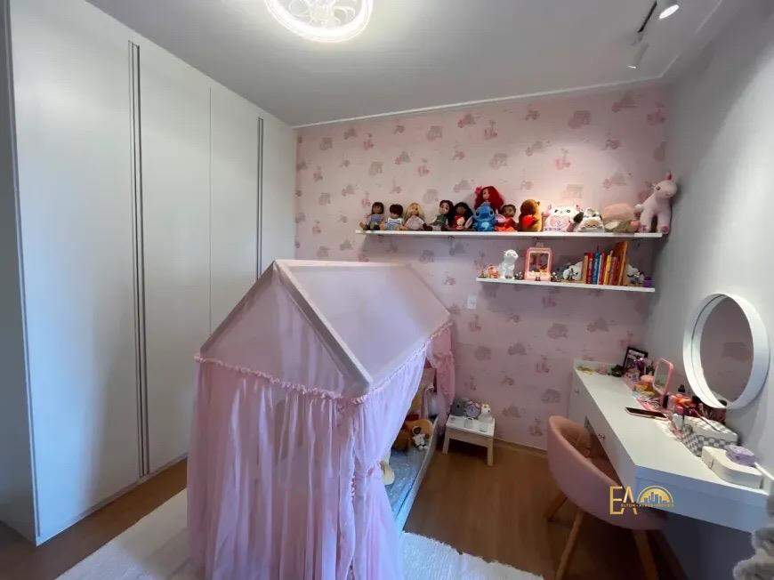 Apartamento à venda no Embaré: 