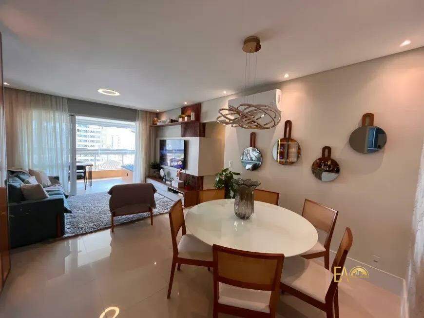 Apartamento à venda no Embaré: 