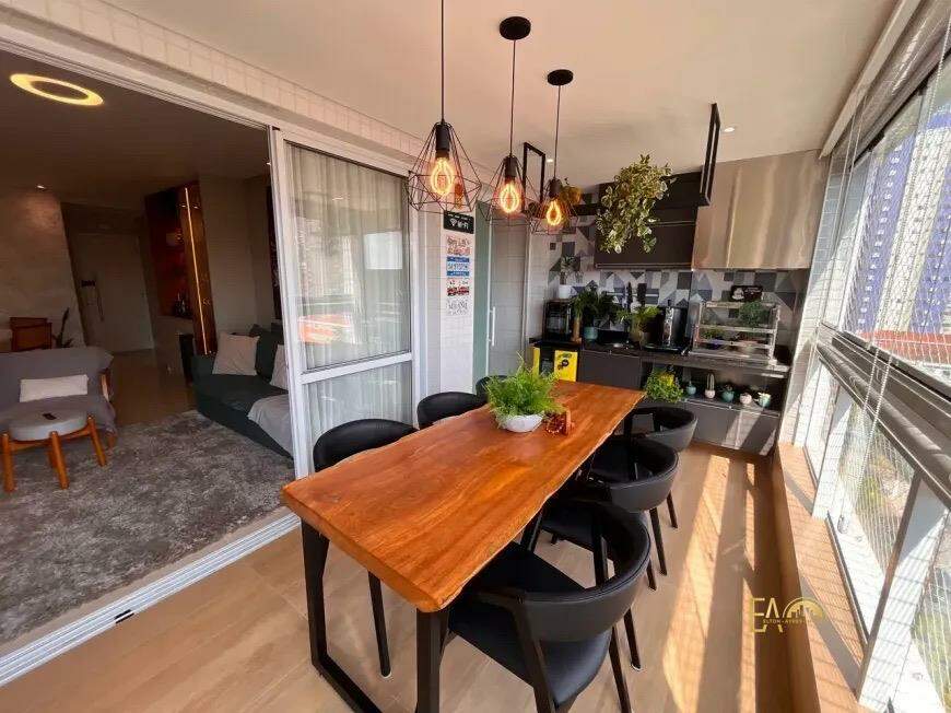 Apartamento à venda no Embaré: 