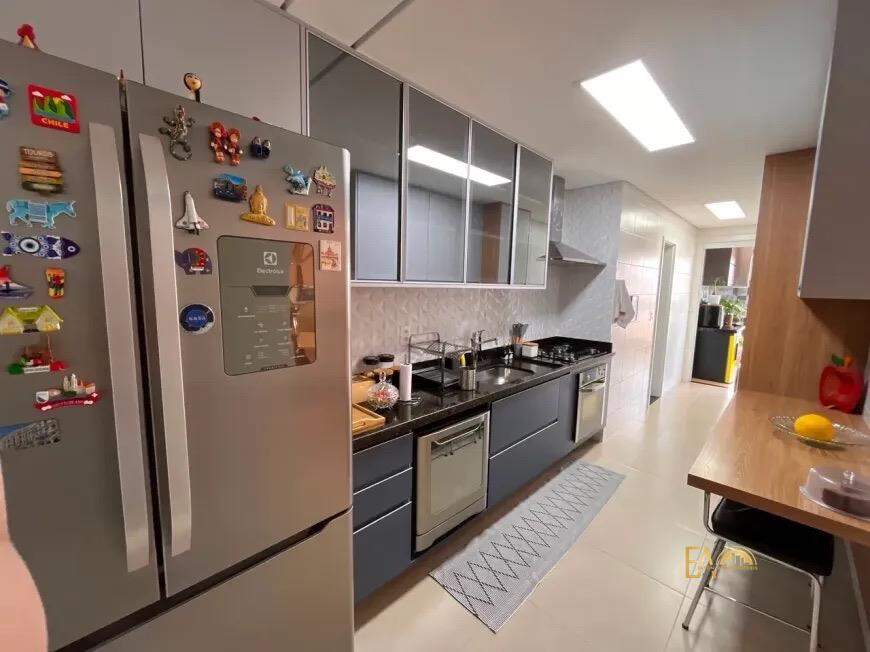 Apartamento à venda no Embaré: 