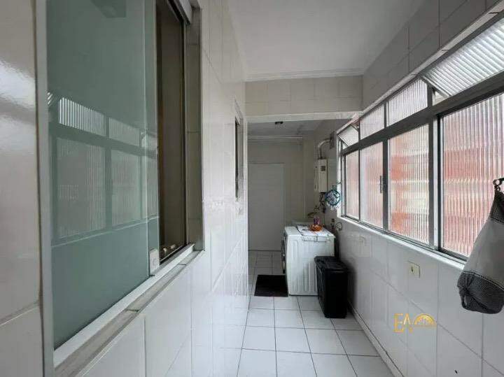 Apartamento à venda em Boqueirão, Santos - SP: