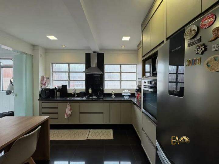 Apartamento à venda em Boqueirão, Santos - SP: