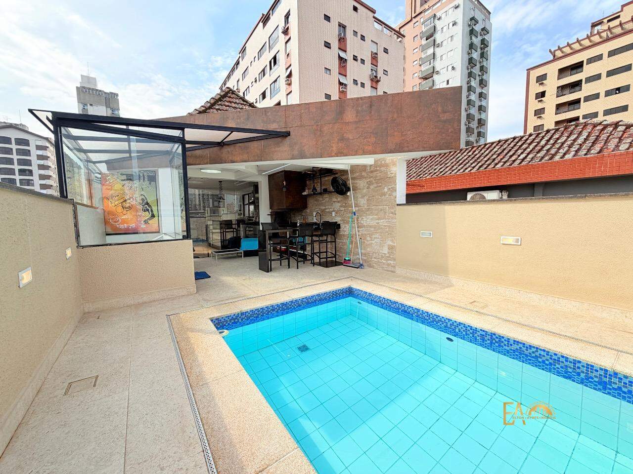  Casa à venda em Aparecida, Santos - SP: 