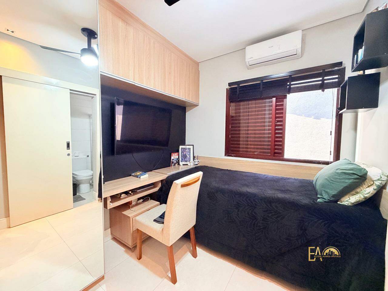 Casa à venda em Aparecida, Santos - SP: