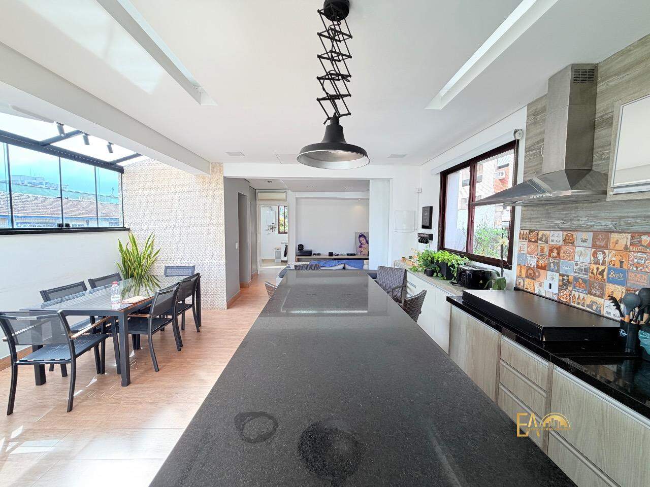 Casa à venda em Aparecida, Santos - SP: