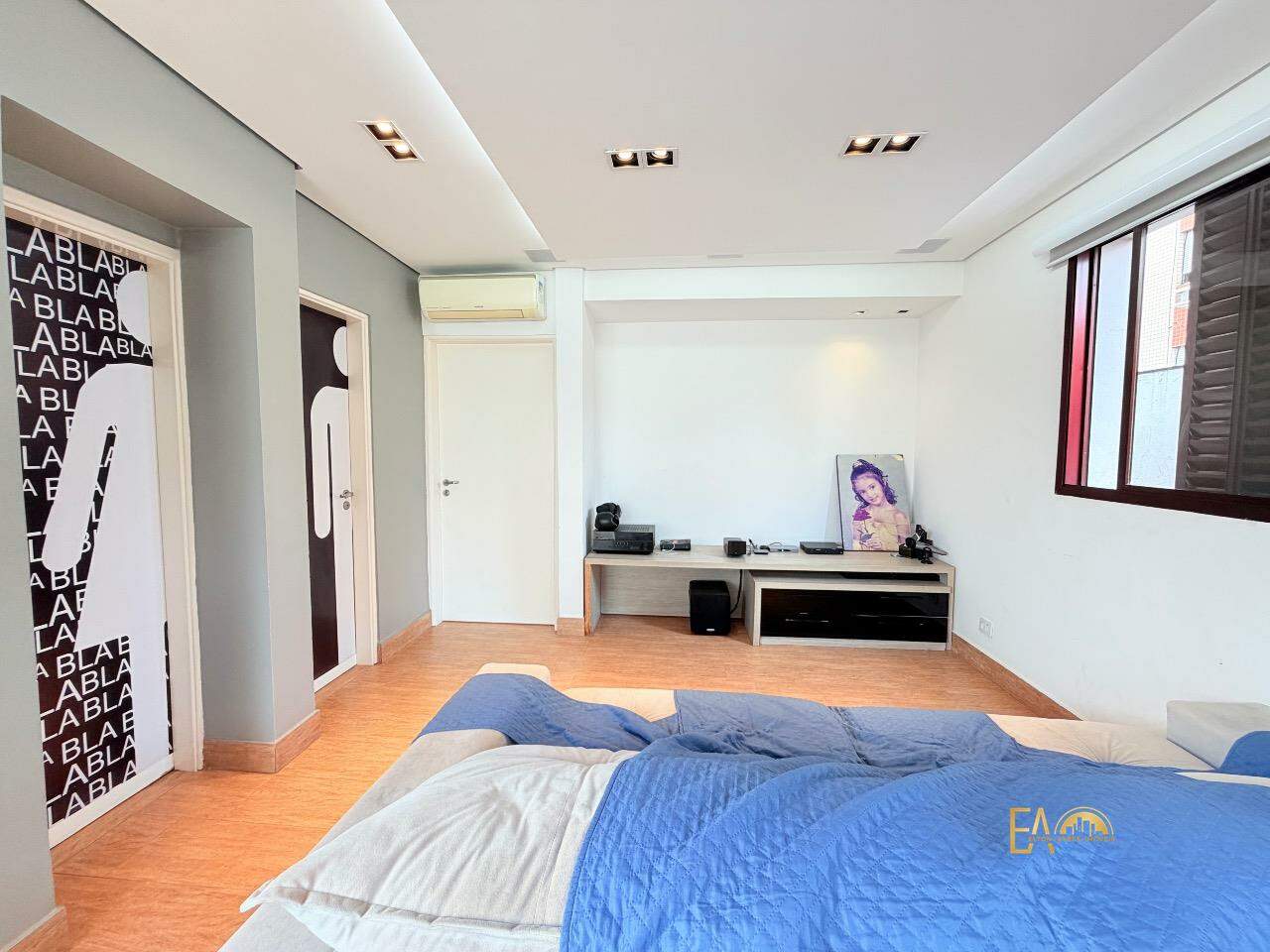 Casa à venda em Aparecida, Santos - SP: