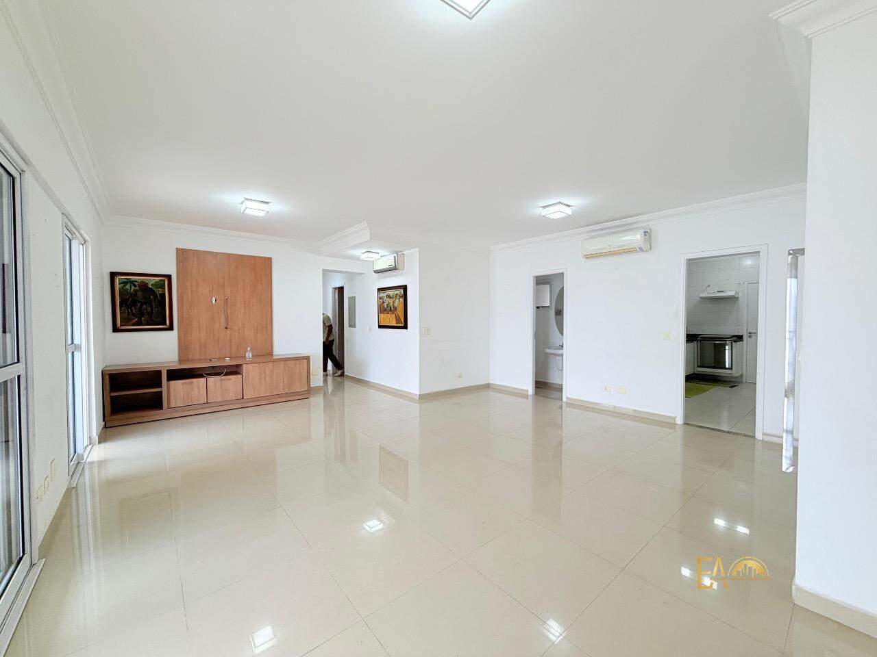 Apartamento à venda em Boqueirão, Santos - SP: