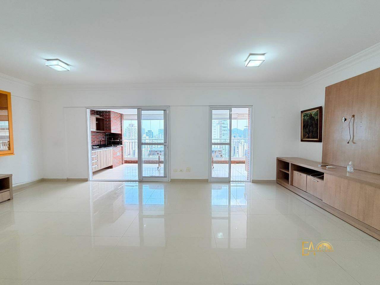 Apartamento à venda em Boqueirão, Santos - SP: