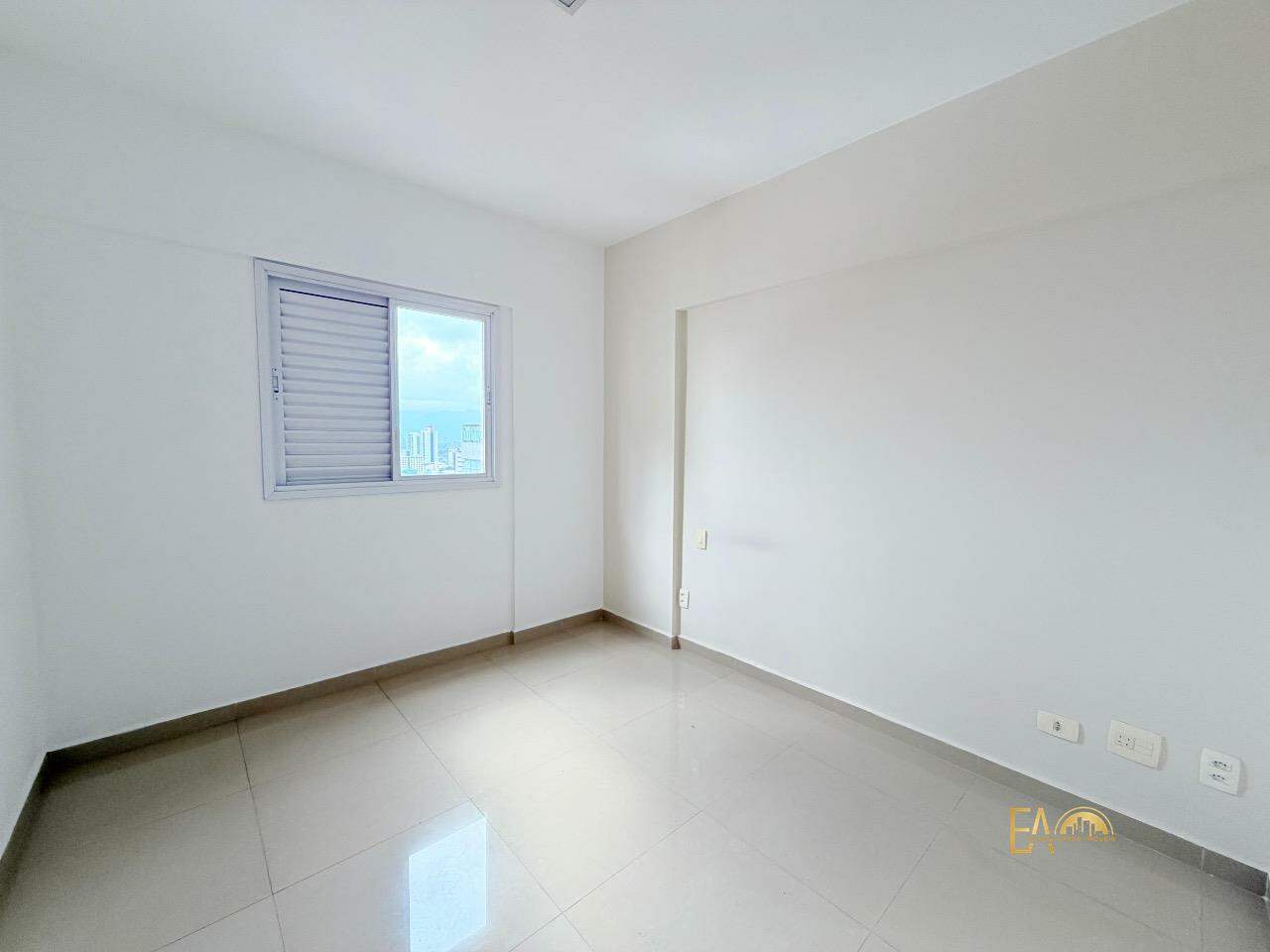 Apartamento à venda em Boqueirão, Santos - SP:
