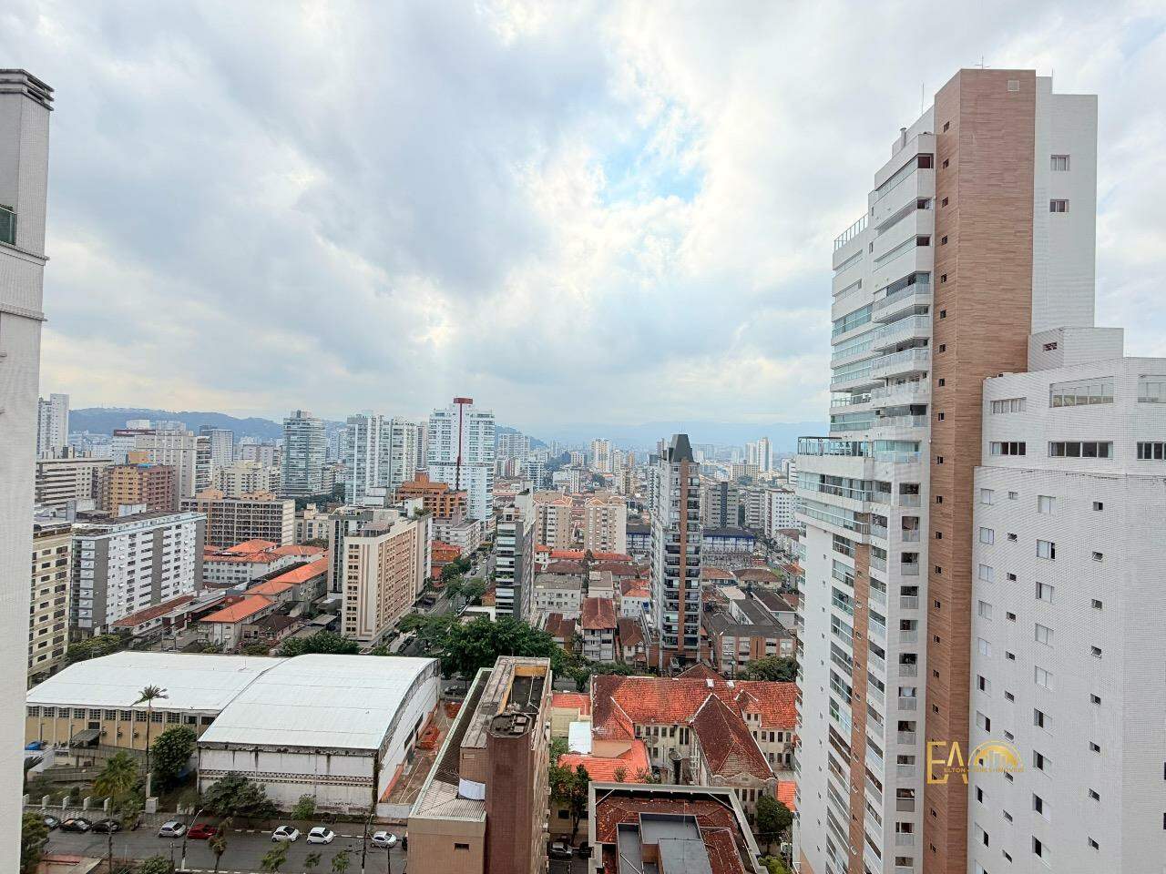 Apartamento à venda em Boqueirão, Santos - SP: