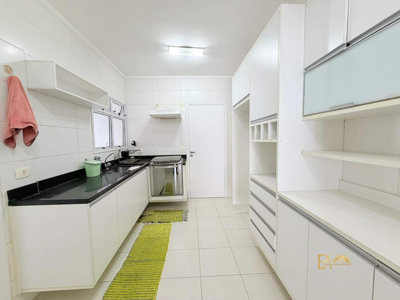 Apartamento à venda em Boqueirão, Santos - SP: