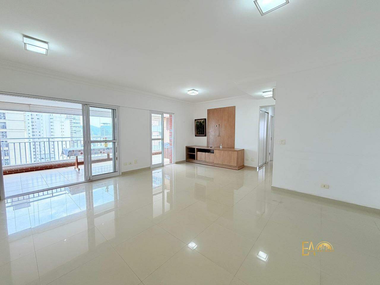 Apartamento à venda em Boqueirão, Santos - SP: