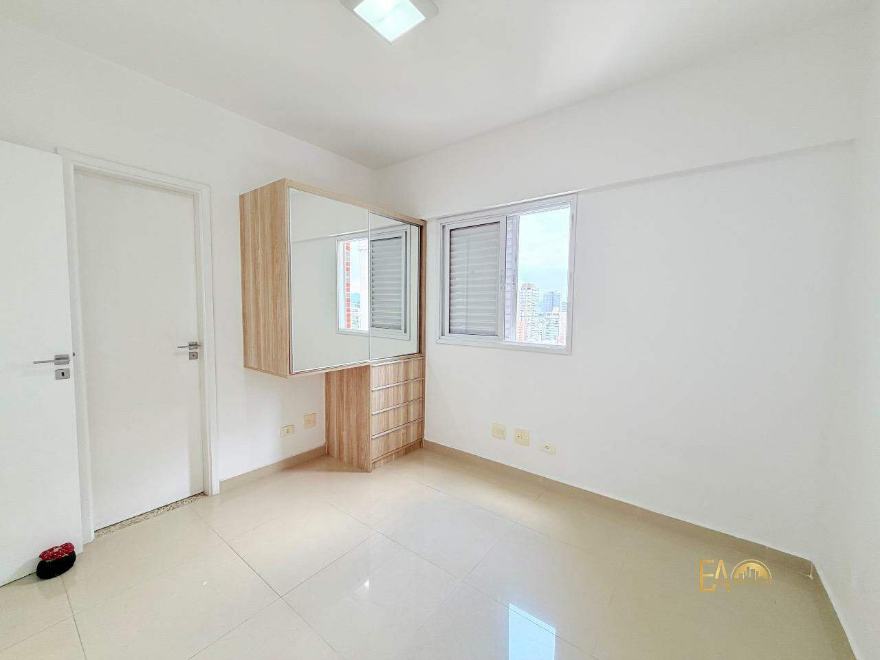 Apartamento à venda em Boqueirão, Santos - SP: