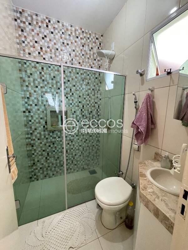 Casa em condomínio à venda no Vila Arquelau: 