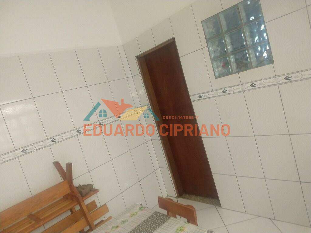 Casa à venda no C Mar: 