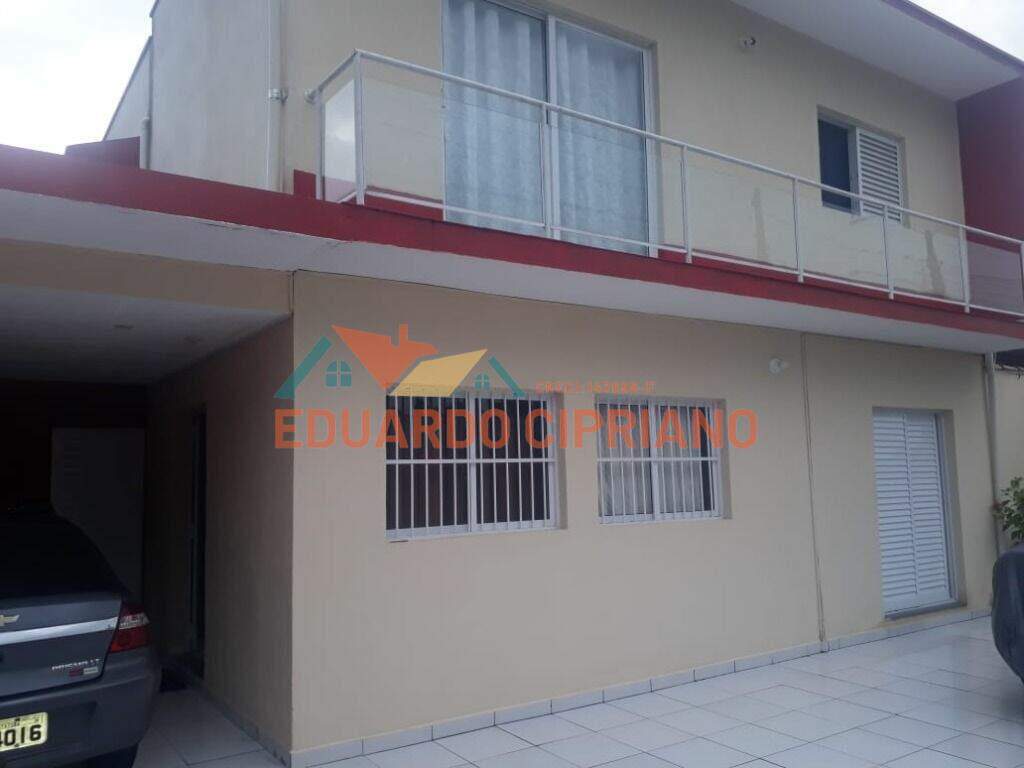 Casa à venda no Jardim Britânia: 