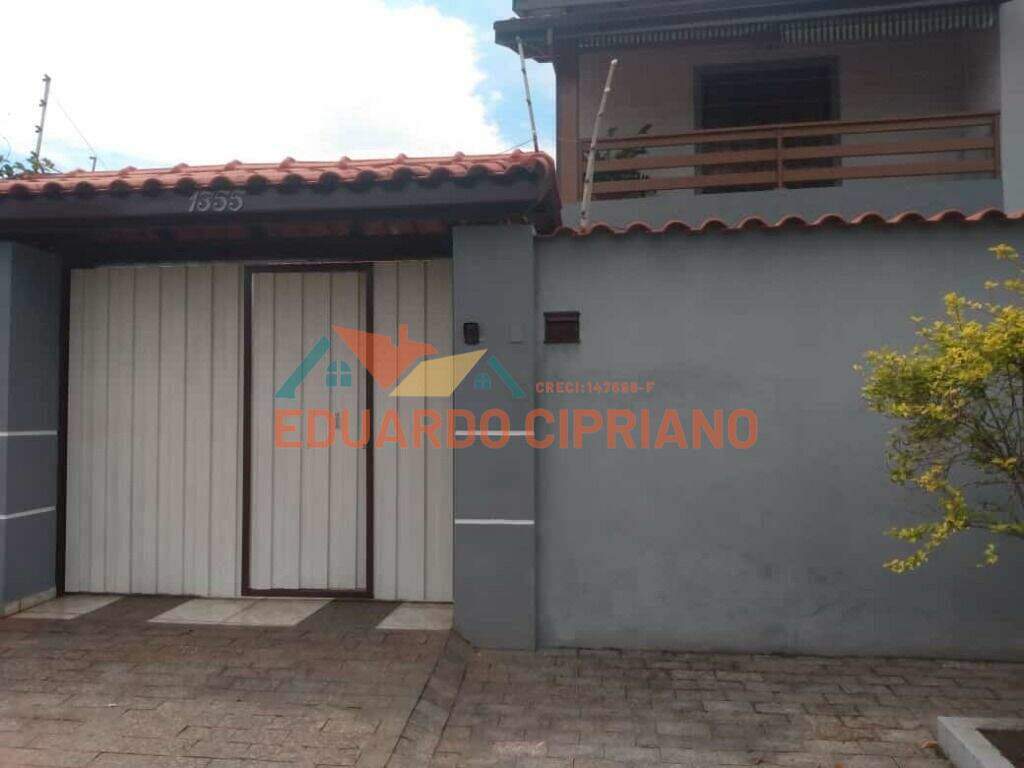 Sobrado à venda no Indaiá: 