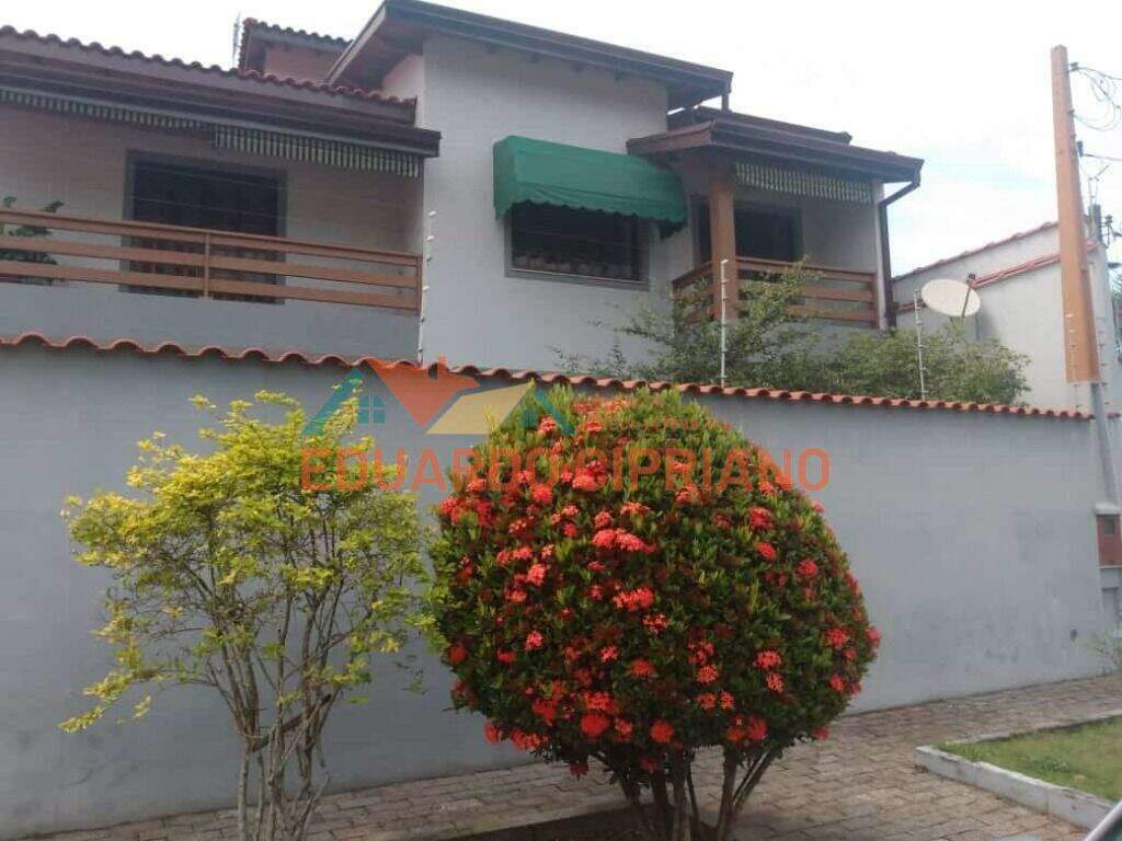 Sobrado à venda no Indaiá: 