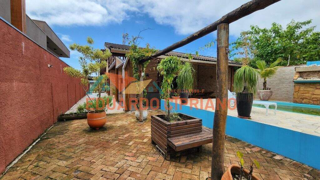 Casa à venda no Massaguaçu: 