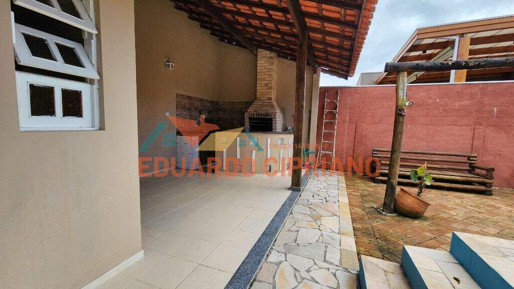 Casa à venda no Massaguaçu: 