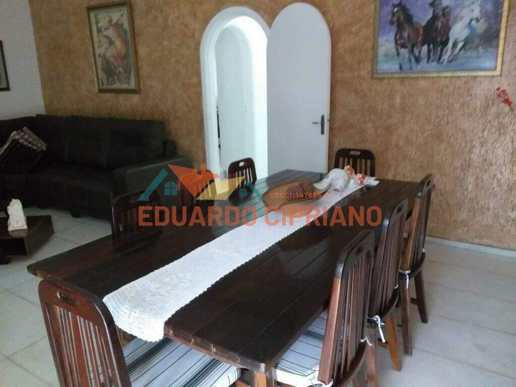 Casa à venda no Indaiá: 