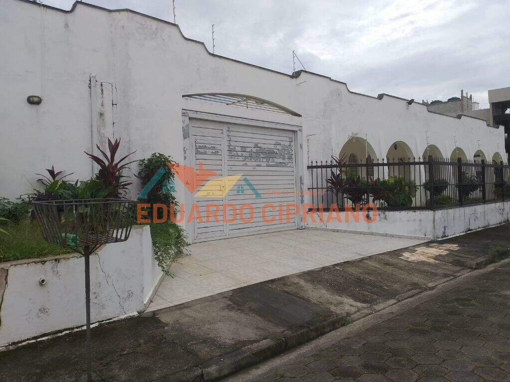 Casa à venda no Indaiá: 