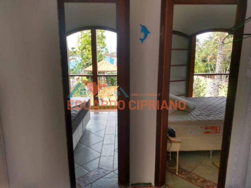 Casa à venda no Martim de Sá: 