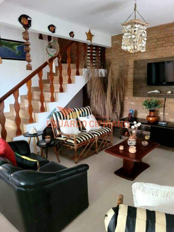 Sobrado à venda no Massaguaçu: 