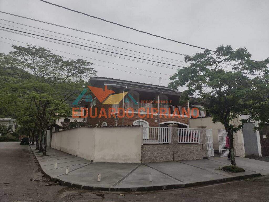 Sobrado à venda no Massaguaçu: 