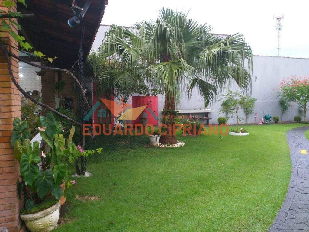 Casa à venda no Indaiá: 