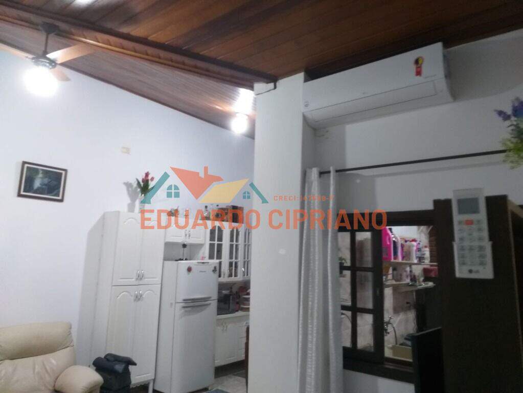 Casa à venda no Indaiá: 