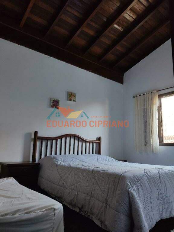 Sobrado à venda no Condomínio Verde Mar: 